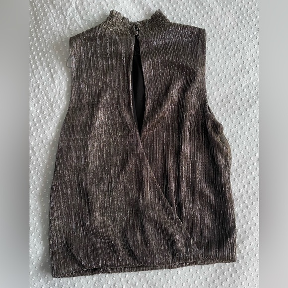 Banana Republic Sparkly Silver Top - Picture 2 of 3